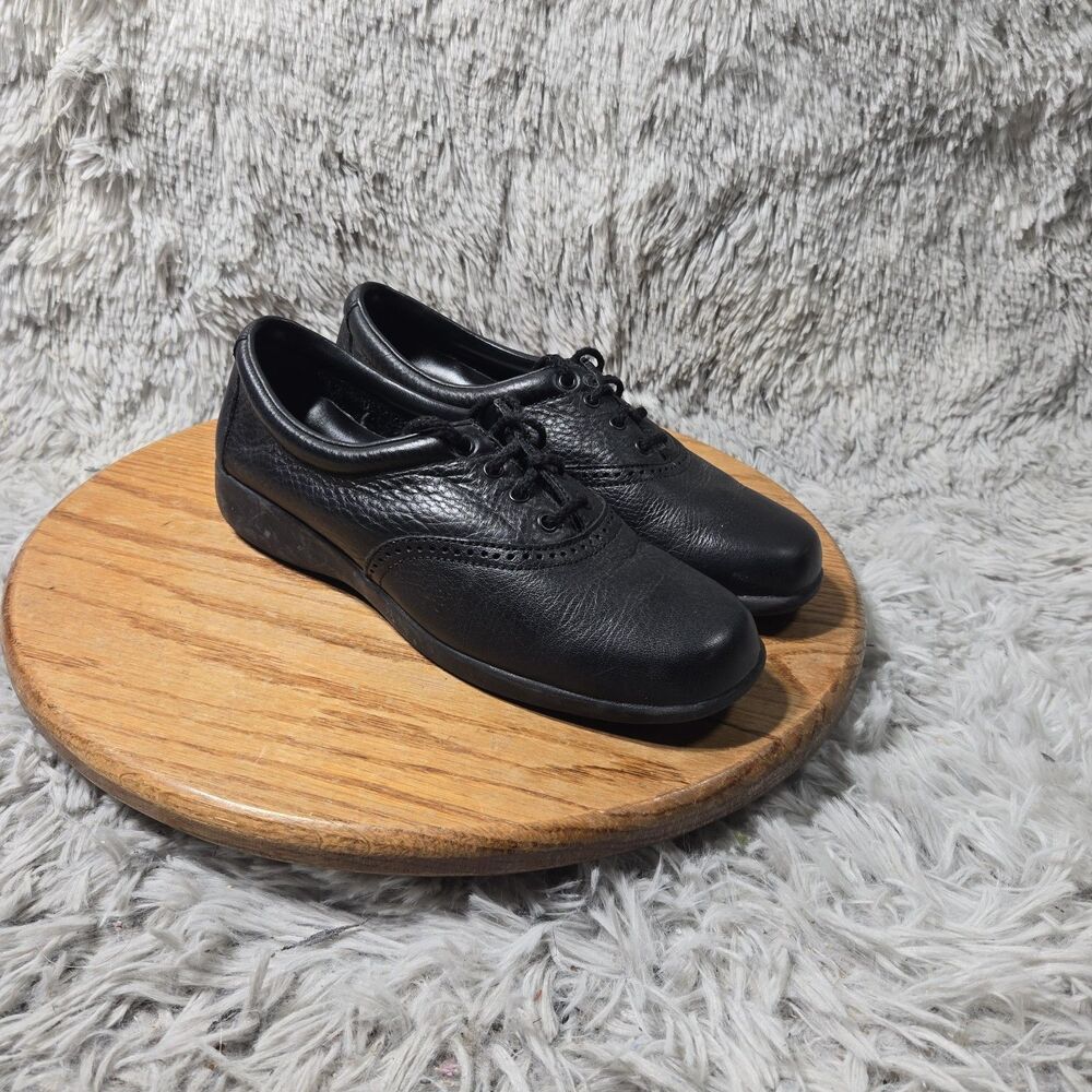 Lady Red Wings Flat Dress Shoes Womens Black Leather Wedges Size 8B Sneakers